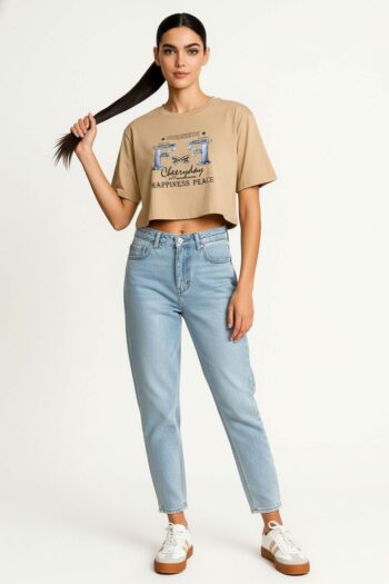 PLAYERA CROP CON APLIQUE BRILLANTE