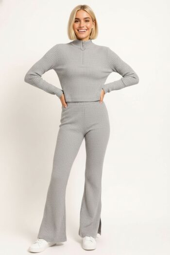 CONJUNTO HATCHI CON PLAYERA Y PANTALÓN