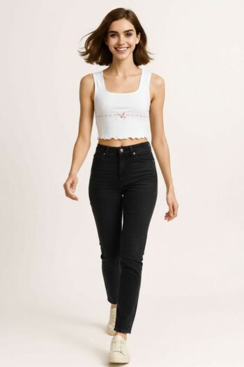 PLAYERA CROP ESCOTE