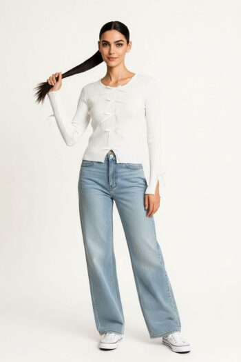 SUÉTER TEJIDO CON MOÑOS