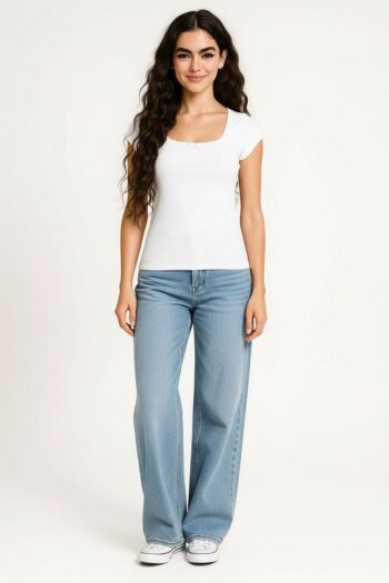 PLAYERA AJUSTADA CON DETALLE